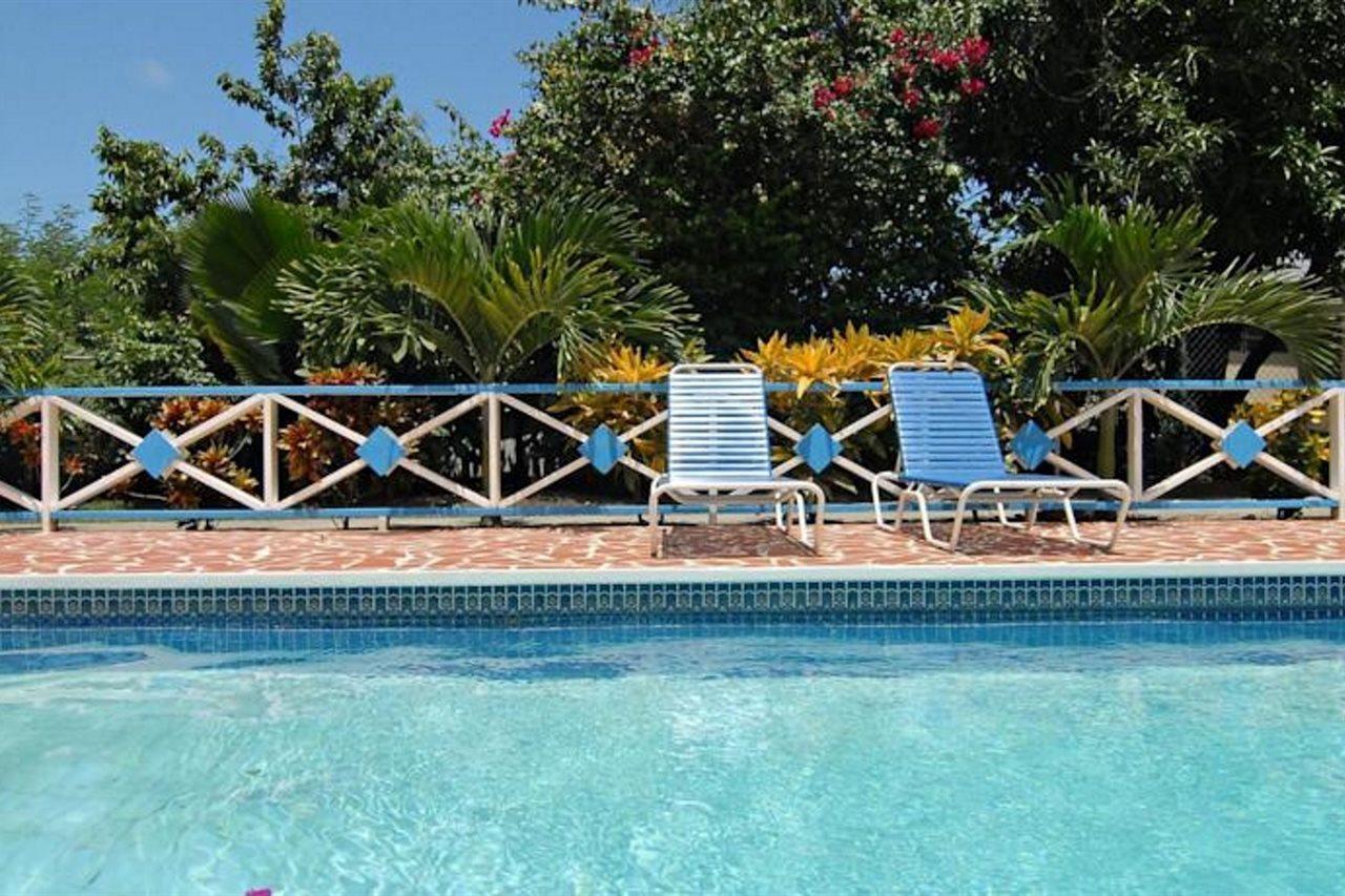 Anchorage Inn Dickenson Bay 外观 照片