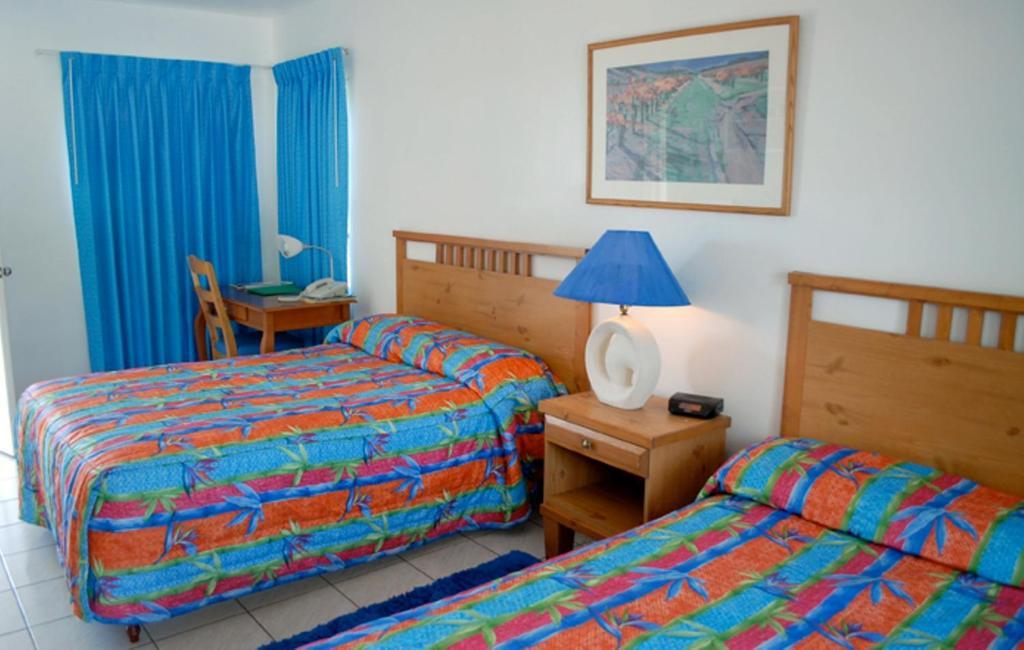 Anchorage Inn Dickenson Bay 外观 照片
