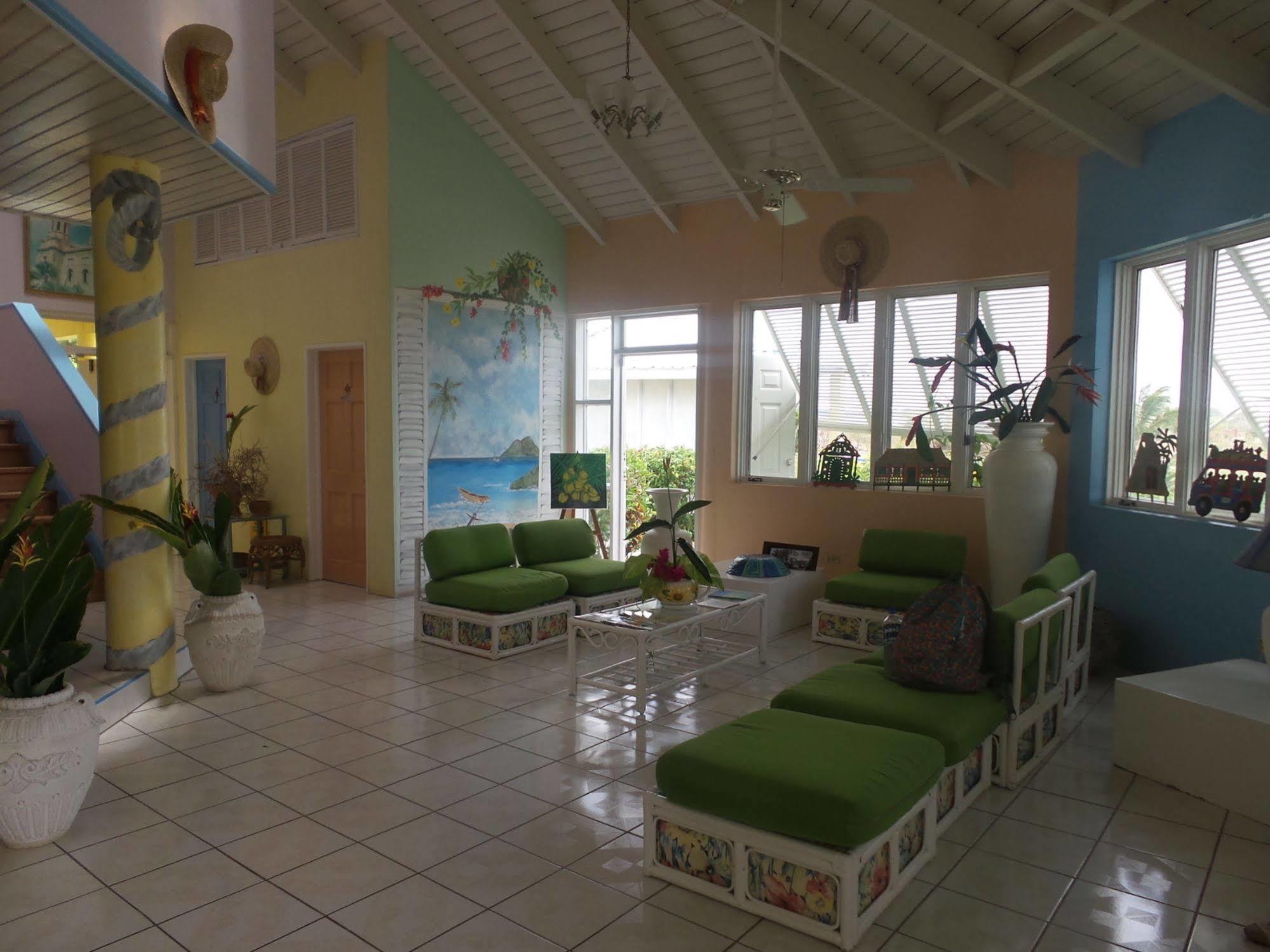 Anchorage Inn Dickenson Bay 外观 照片