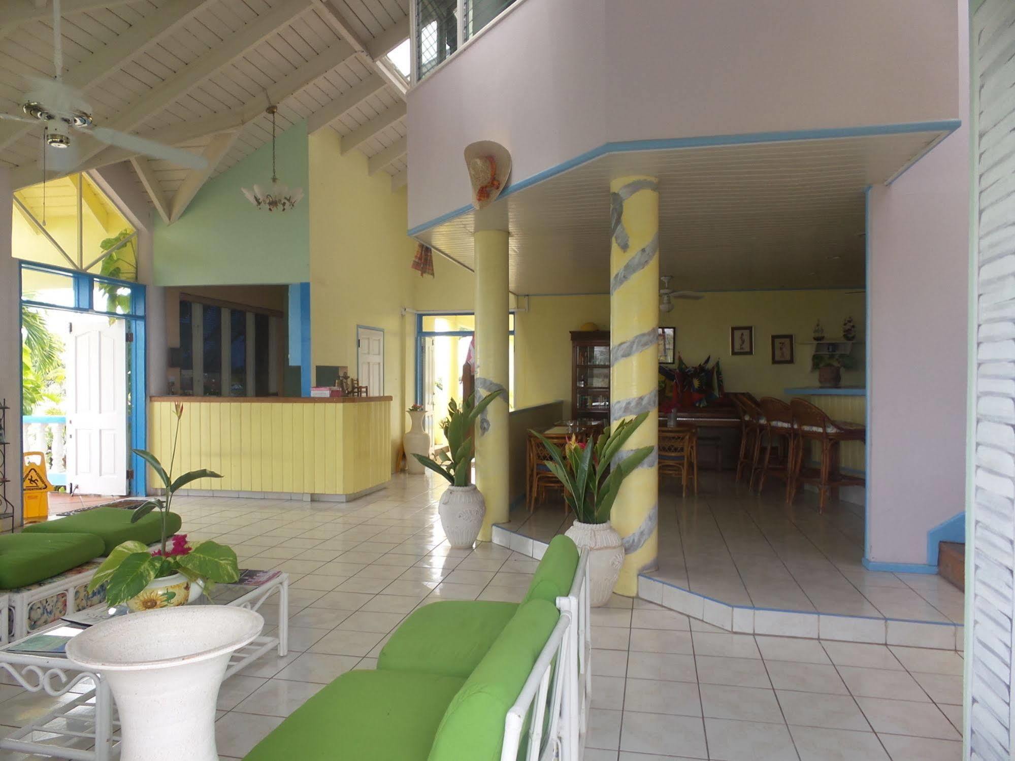 Anchorage Inn Dickenson Bay 外观 照片