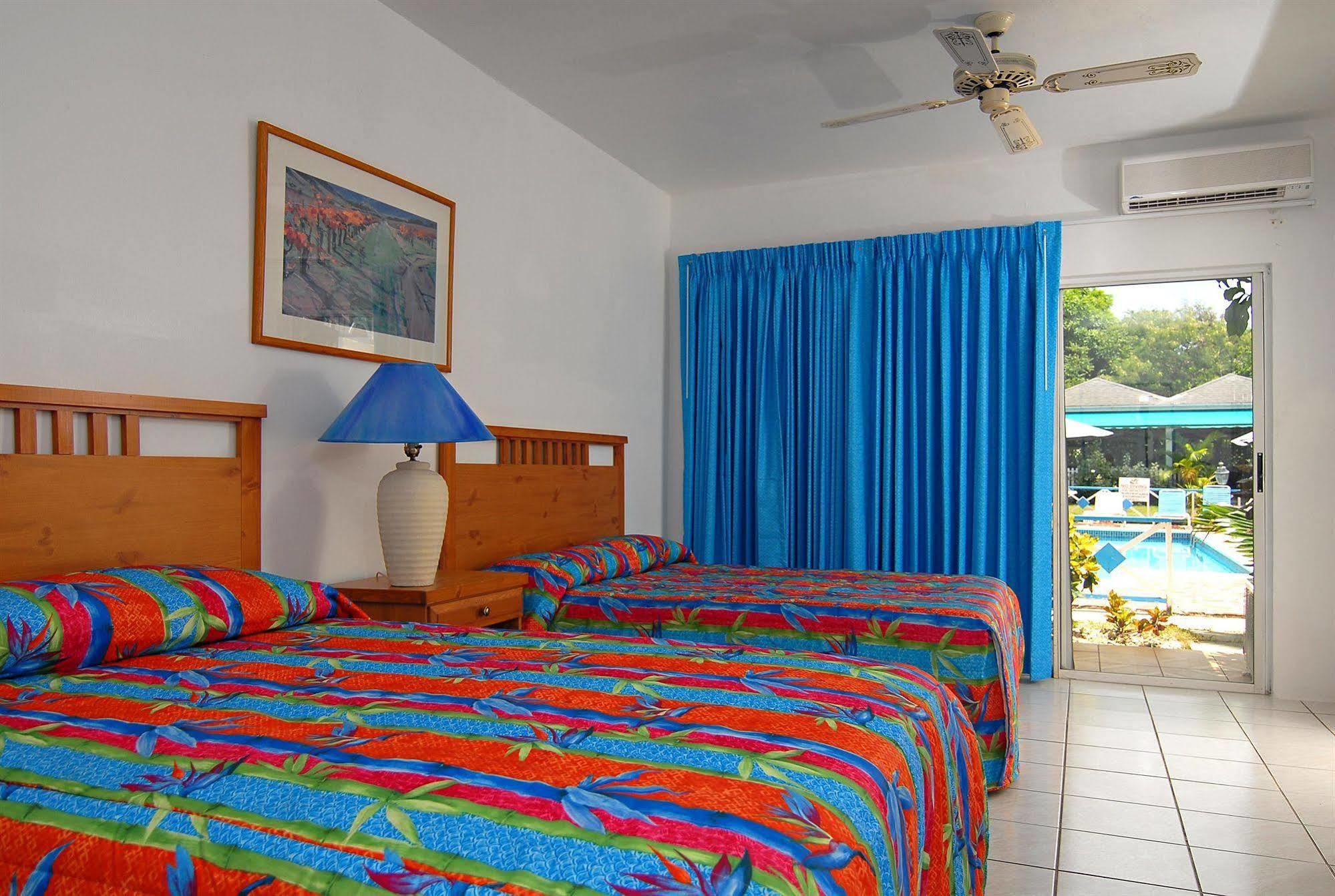 Anchorage Inn Dickenson Bay 外观 照片