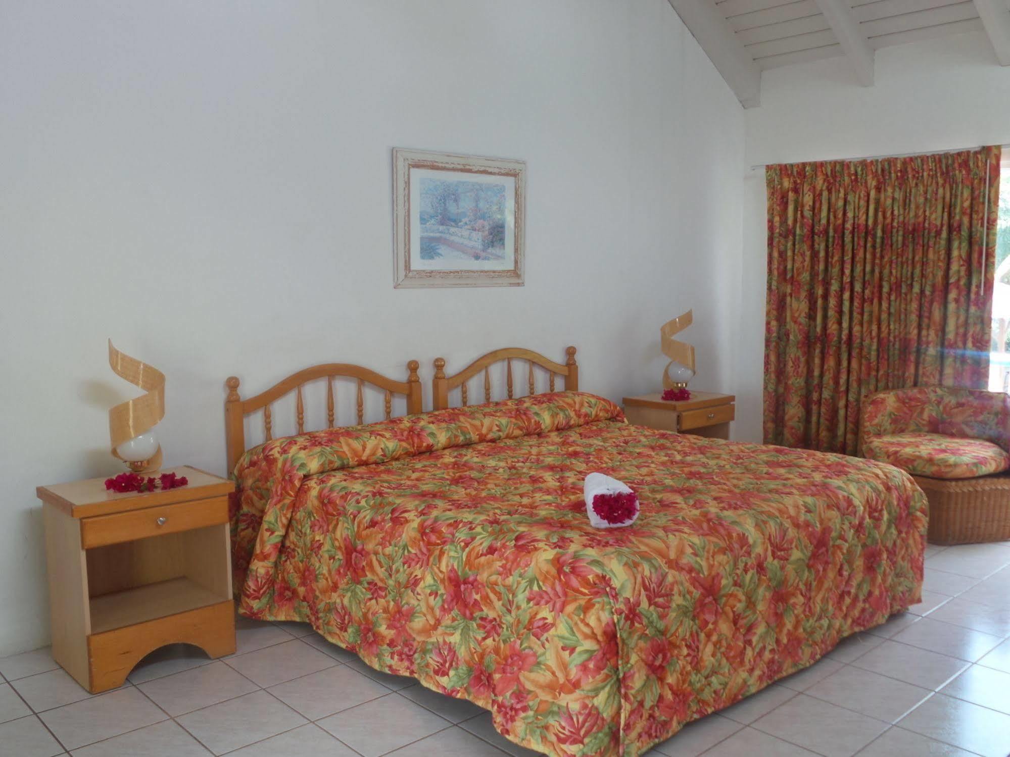 Anchorage Inn Dickenson Bay 外观 照片