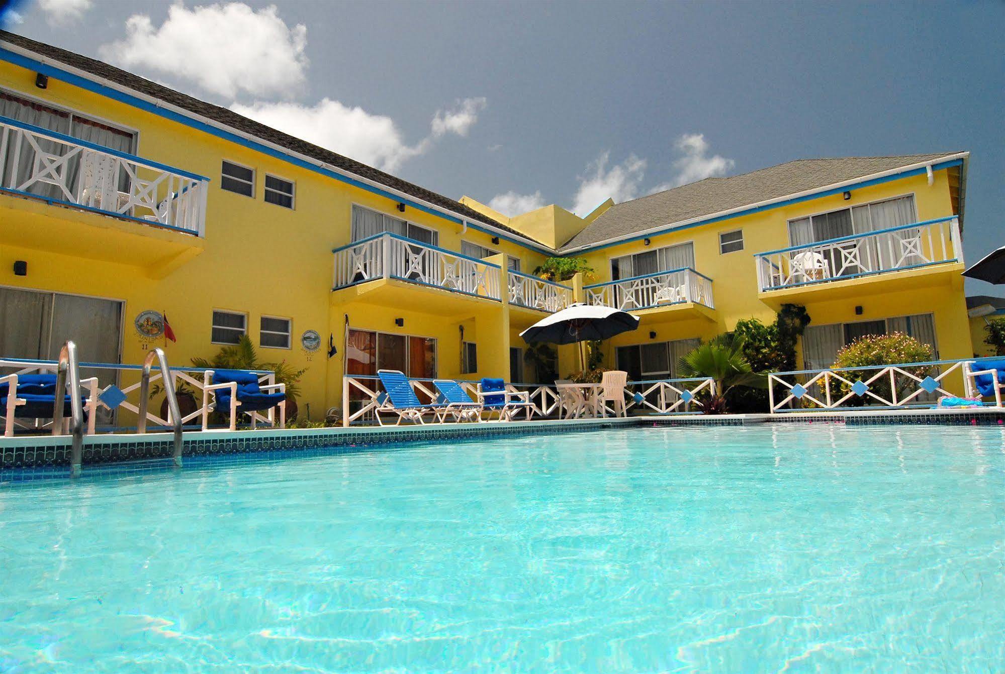 Anchorage Inn Dickenson Bay 外观 照片